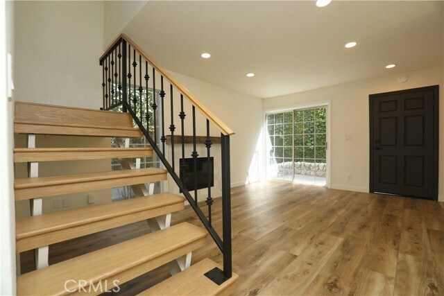 Building Photo - 10420 Bogardus Ave