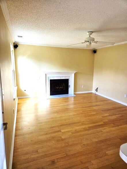 Building Photo - 3028 Vance Way