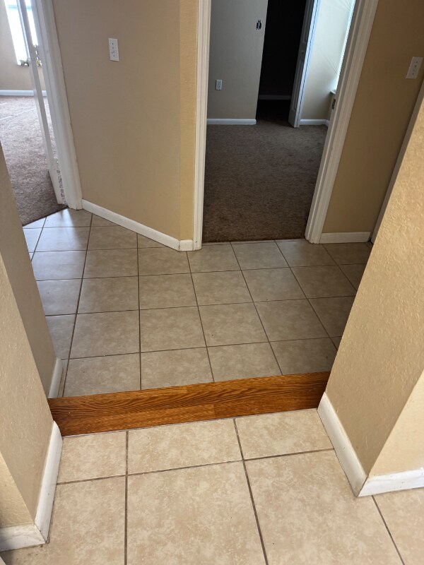 Building Photo - 812 SE 11th St