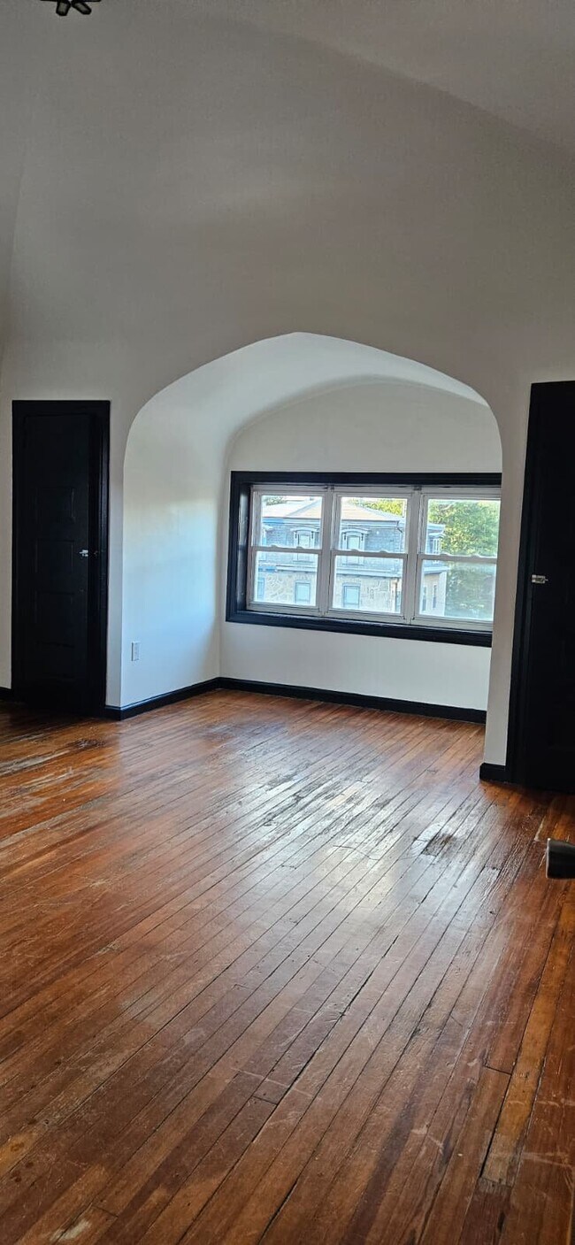 Building Photo - 2118 W Tioga St