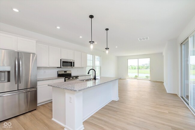 Building Photo - 15929 Tharp Wds Dr