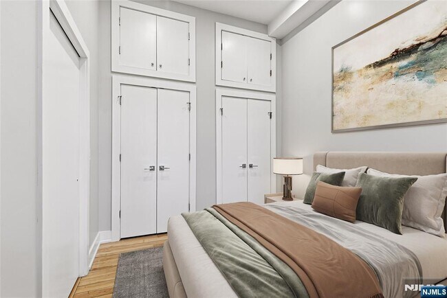 Building Photo - 12 Dempsey Ave