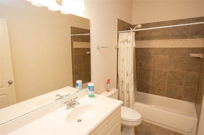 Building Photo - 106 Sweet Meadow Ct