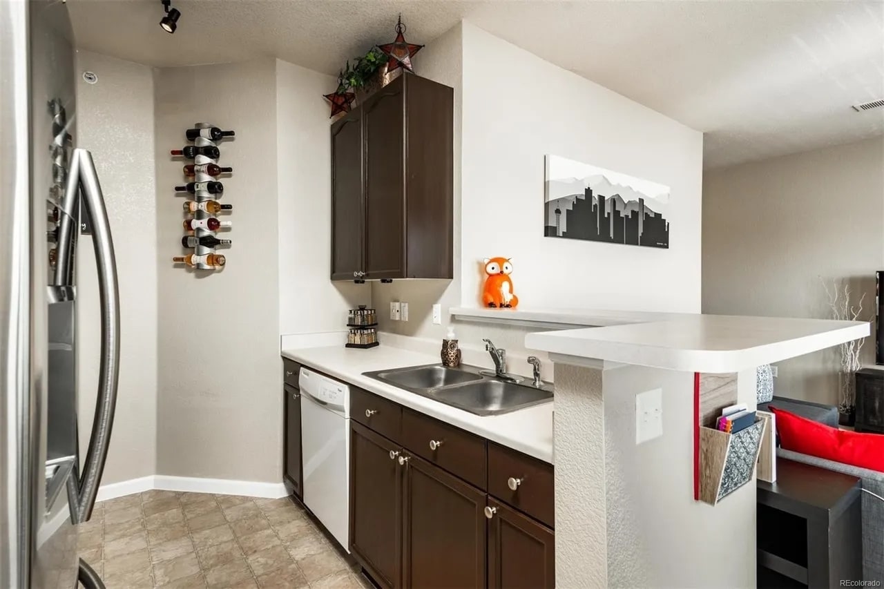 Building Photo - 8412 S Holland Ct