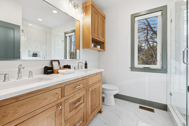 Building Photo - 8691 Rambo North Rd