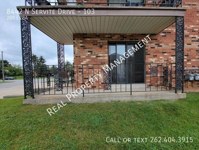 Building Photo - 8442 N Servite Dr