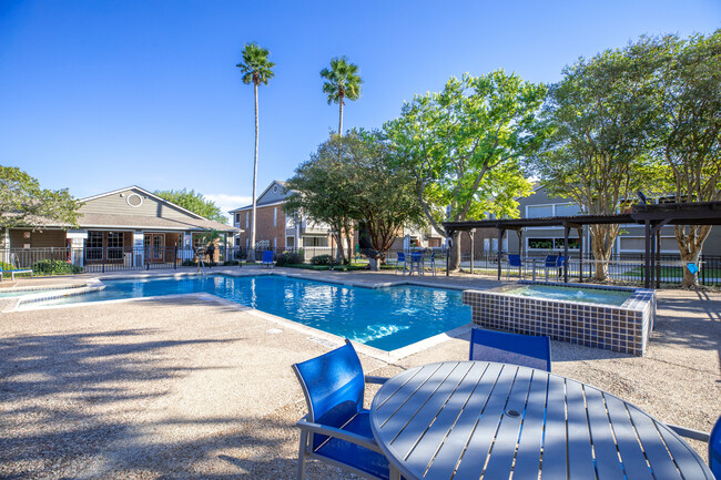 Building Photo - Harbour Landing Apartments