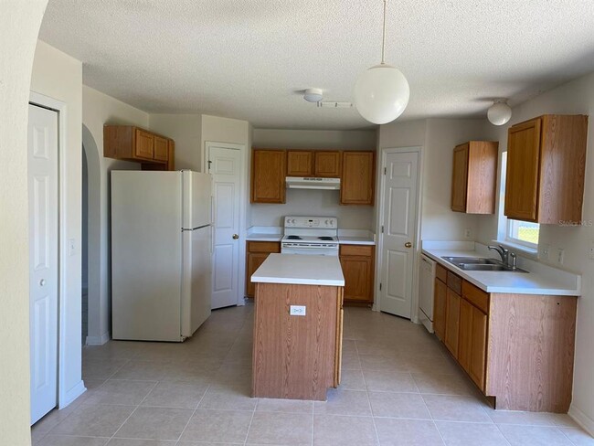 Building Photo - 217 Chadworth Dr