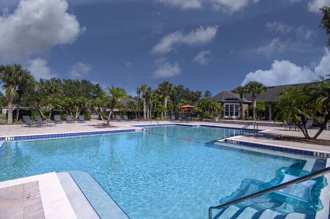 Building Photo - 2 Bedroom Condo in Lakewood Ranch