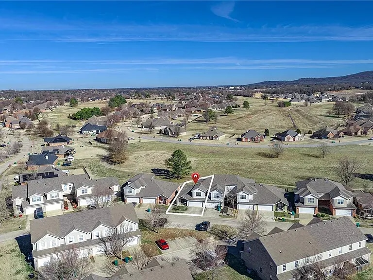 Building Photo - 11058 Rose Ct