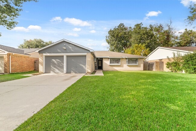 Primary Photo - 11222 Sandstone St