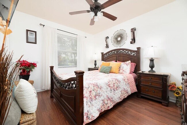 Building Photo - 4832 SW 159th Ave
