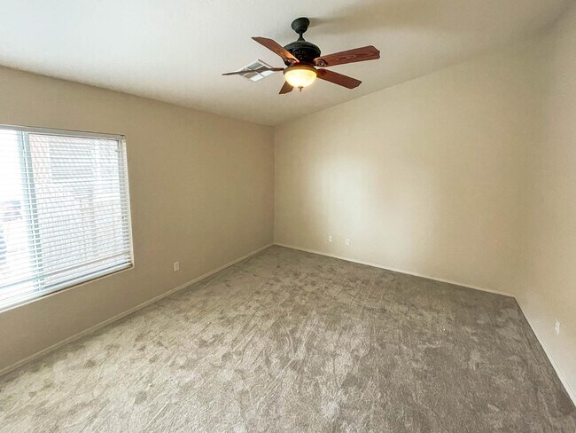 Building Photo - 23143 W Lasso Ln