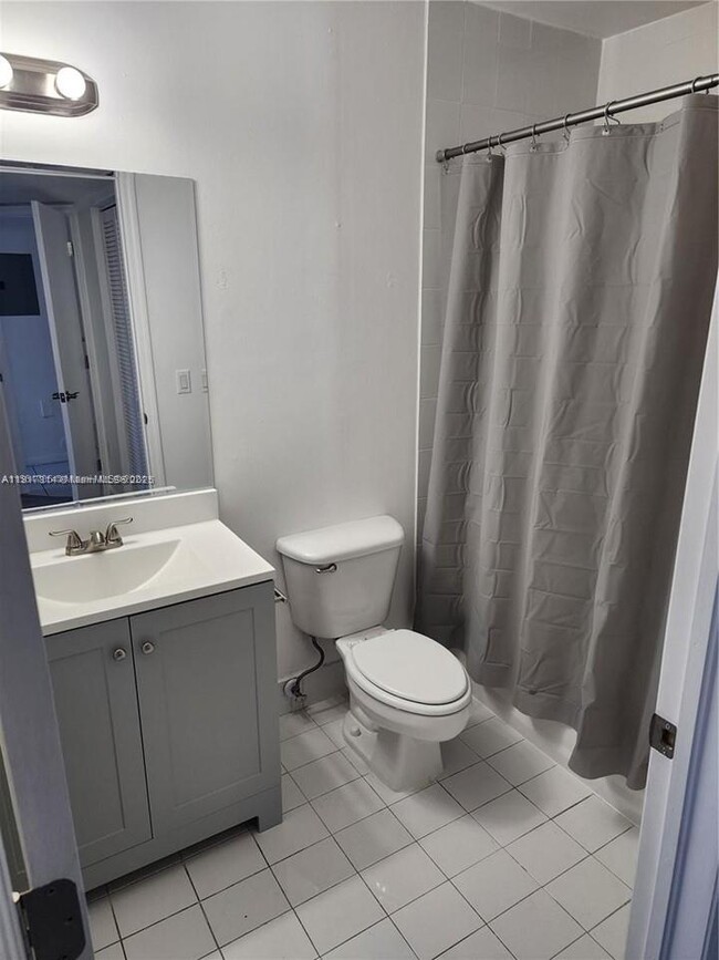 Building Photo - 6465 SW 130th Pl