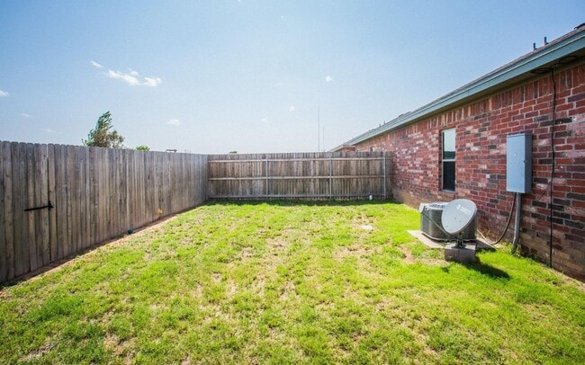 Building Photo - Luxury Duplex in Coveted Cooper ISD, Lubbock