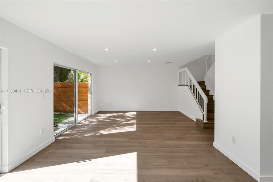 Building Photo - 13914 SW 101st Ln