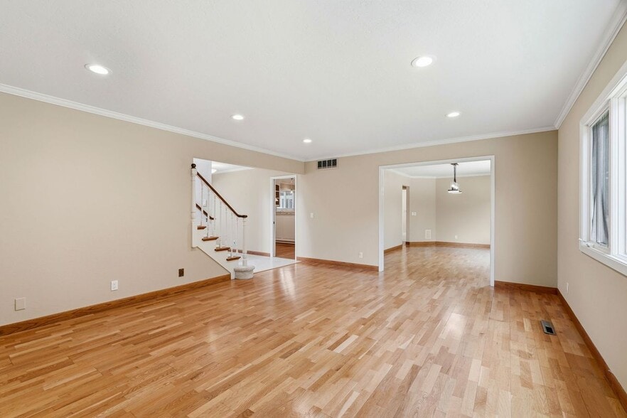 Building Photo - 12456 Newport Ct