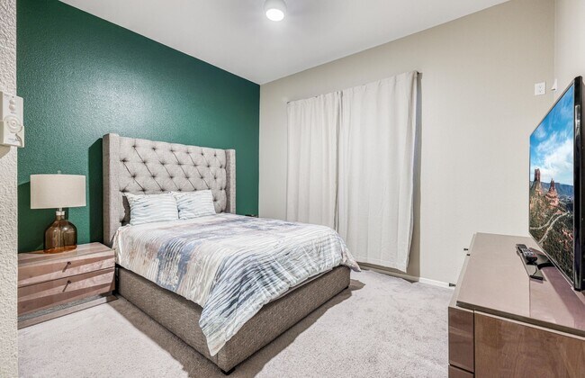 Building Photo - We have a beautiful home fully furnished with 4 bedroom-2 baths