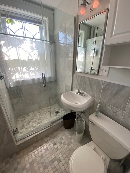 Building Photo - 34 Worthington St