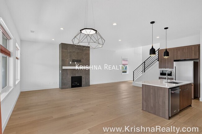Building Photo - 7802 NW 156th Ter