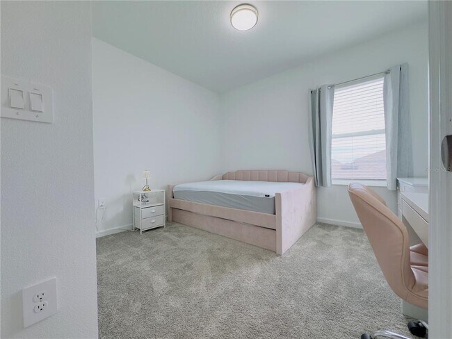 Building Photo - 6104 Park Promenade Way
