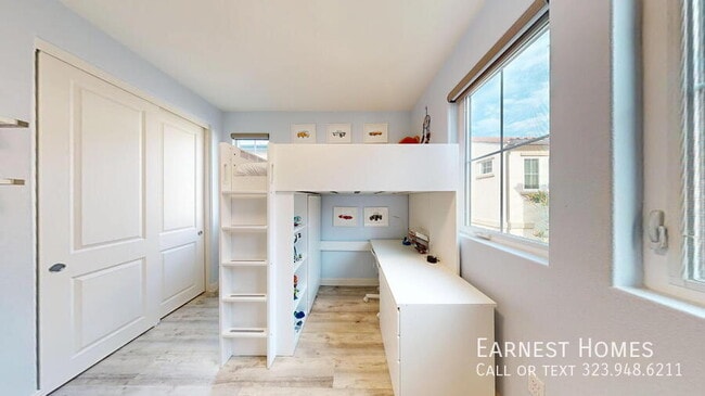 Building Photo - 20607 W Chestnut Cir