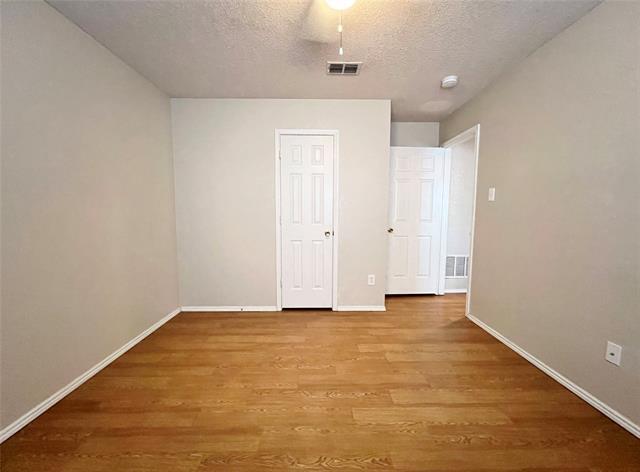 Building Photo - 2217 Lookout Ln