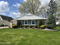 Building Photo - 32 Idlewild Ln