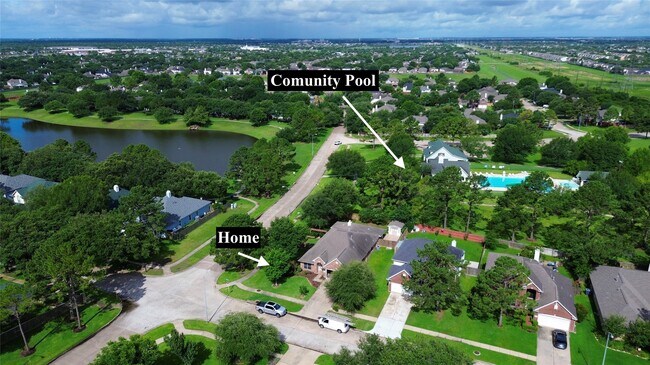 Building Photo - 8903 Aberdeen Park Dr