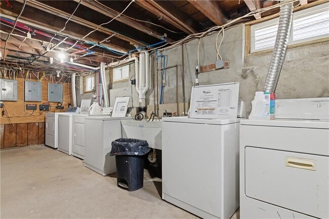 Building Photo - 54 Furnace St