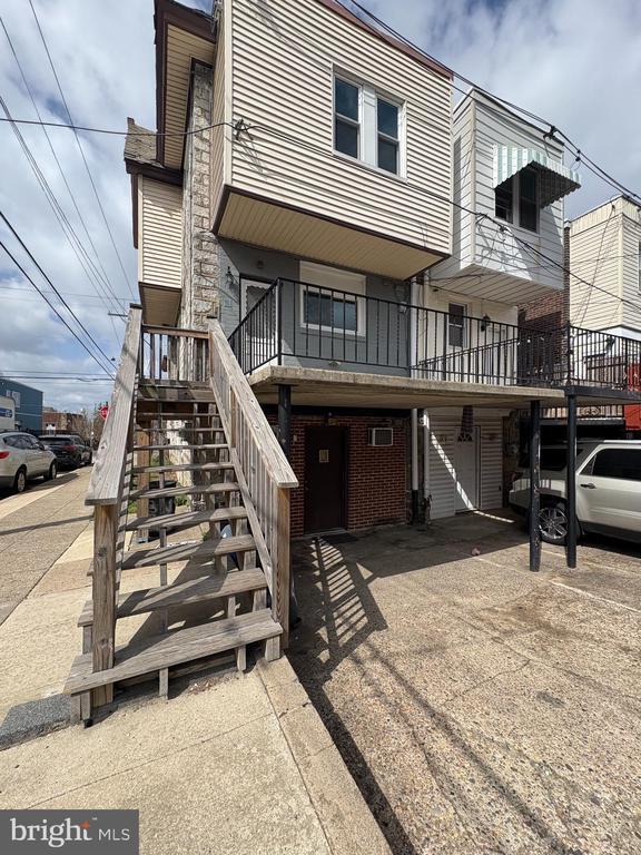 Building Photo - 701 N 66th St