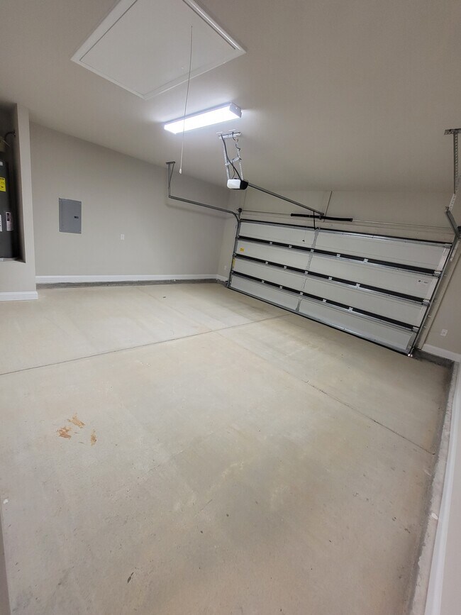 Building Photo - 1084 Stella Rd