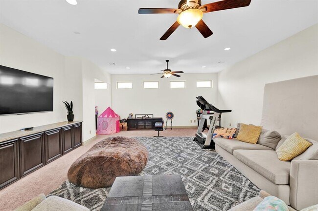 Building Photo - 26006 Carolina Cherry Ct