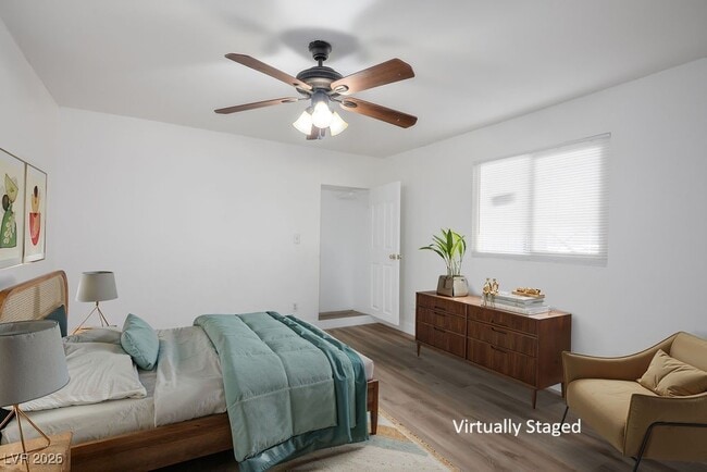 Building Photo - 2879 Green Tree Ave