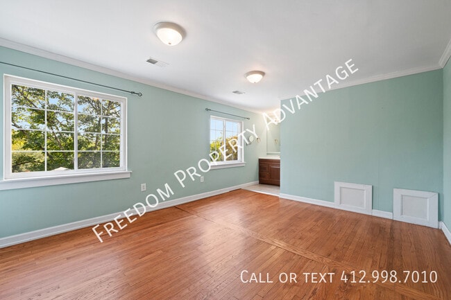 Building Photo - 2642 Mt Royal Rd