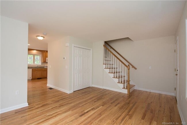 Building Photo - 175 Saybrook Rd