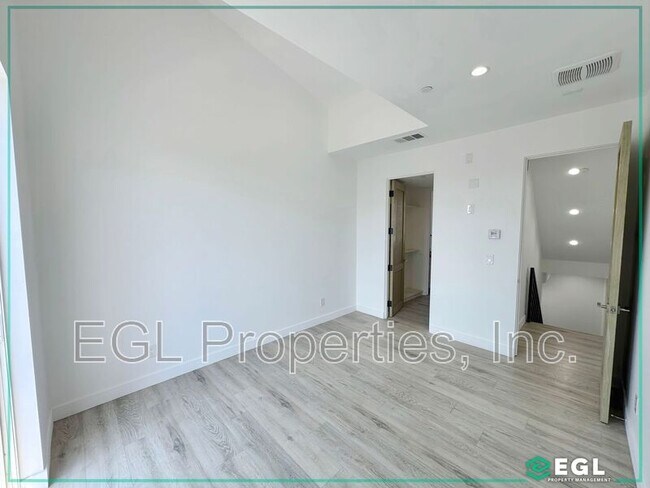 Building Photo - 15314 Grevillea Ave