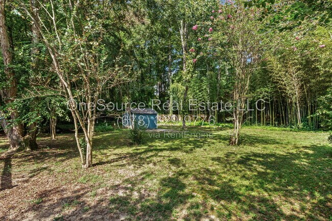 Building Photo - 1013 Shady Ln