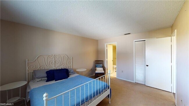 Building Photo - 6300 Sugar Bush Ln
