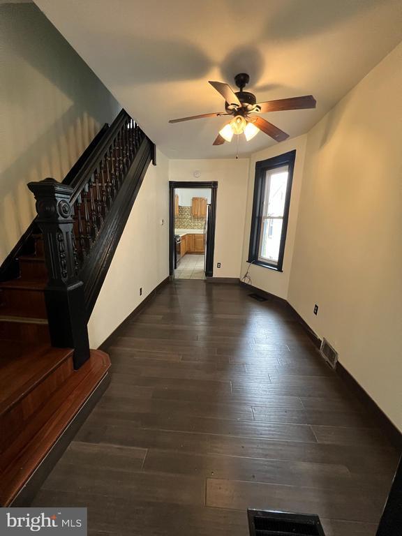 Primary Photo - 434 Birch St