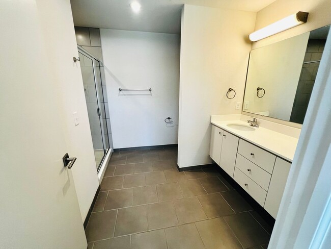 Building Photo - MOVE-IN SPECIAL: Open-Concept 2BD 2BA Cond...