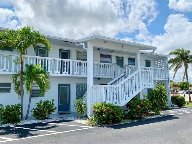 Building Photo - 6550 Winfield Blvd