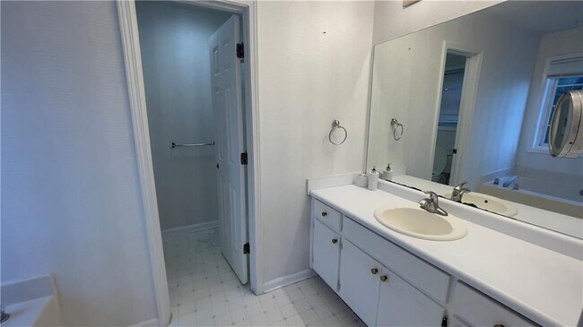Building Photo - 2648 Morning Glory Pl NW