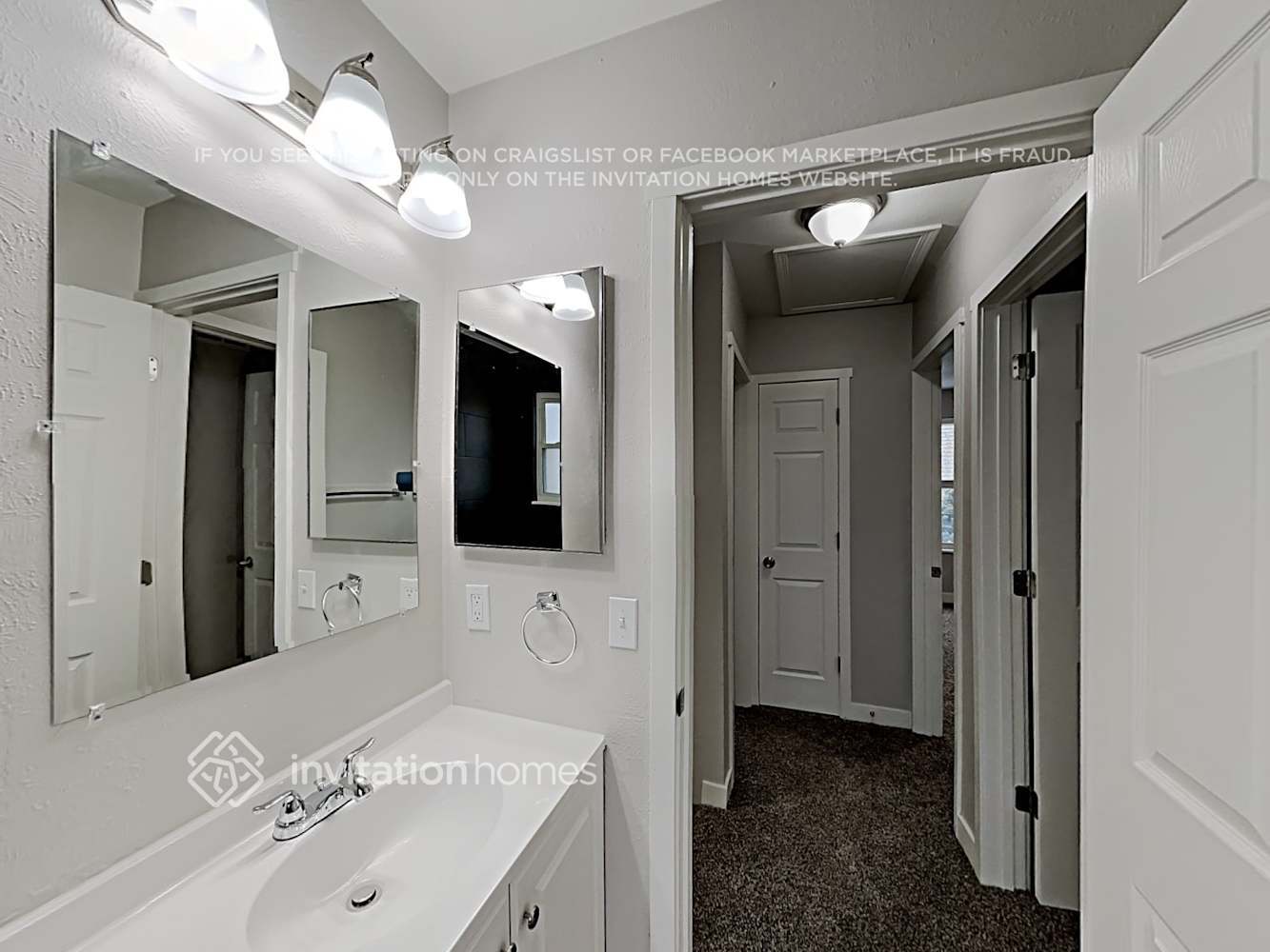 Building Photo - 3714 S Pitkin Cir