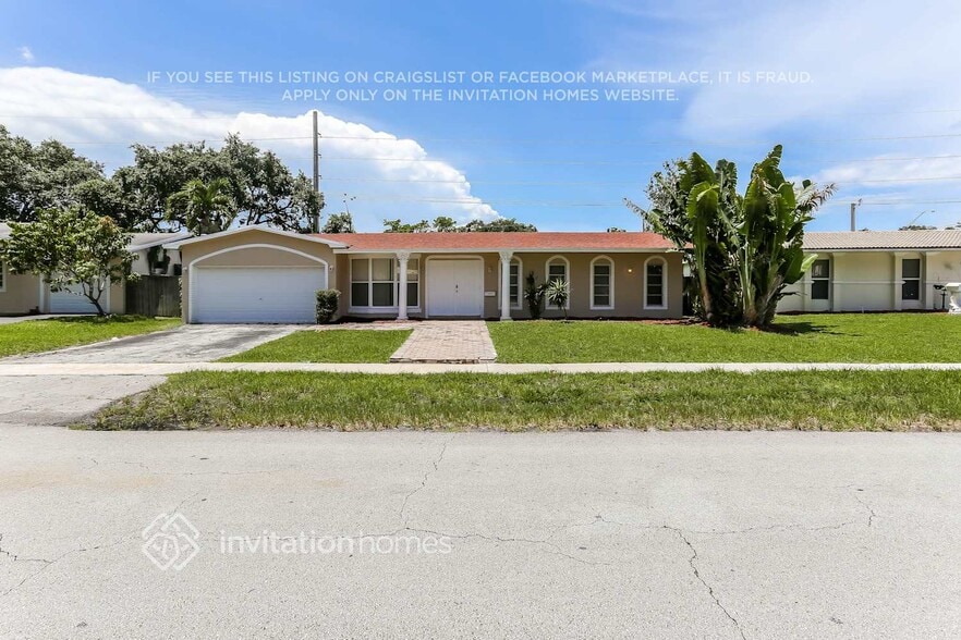 Primary Photo - 3311 N 41st Ct