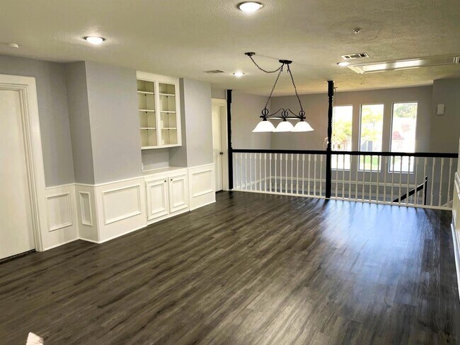 Building Photo - 18315 Cransley Dr