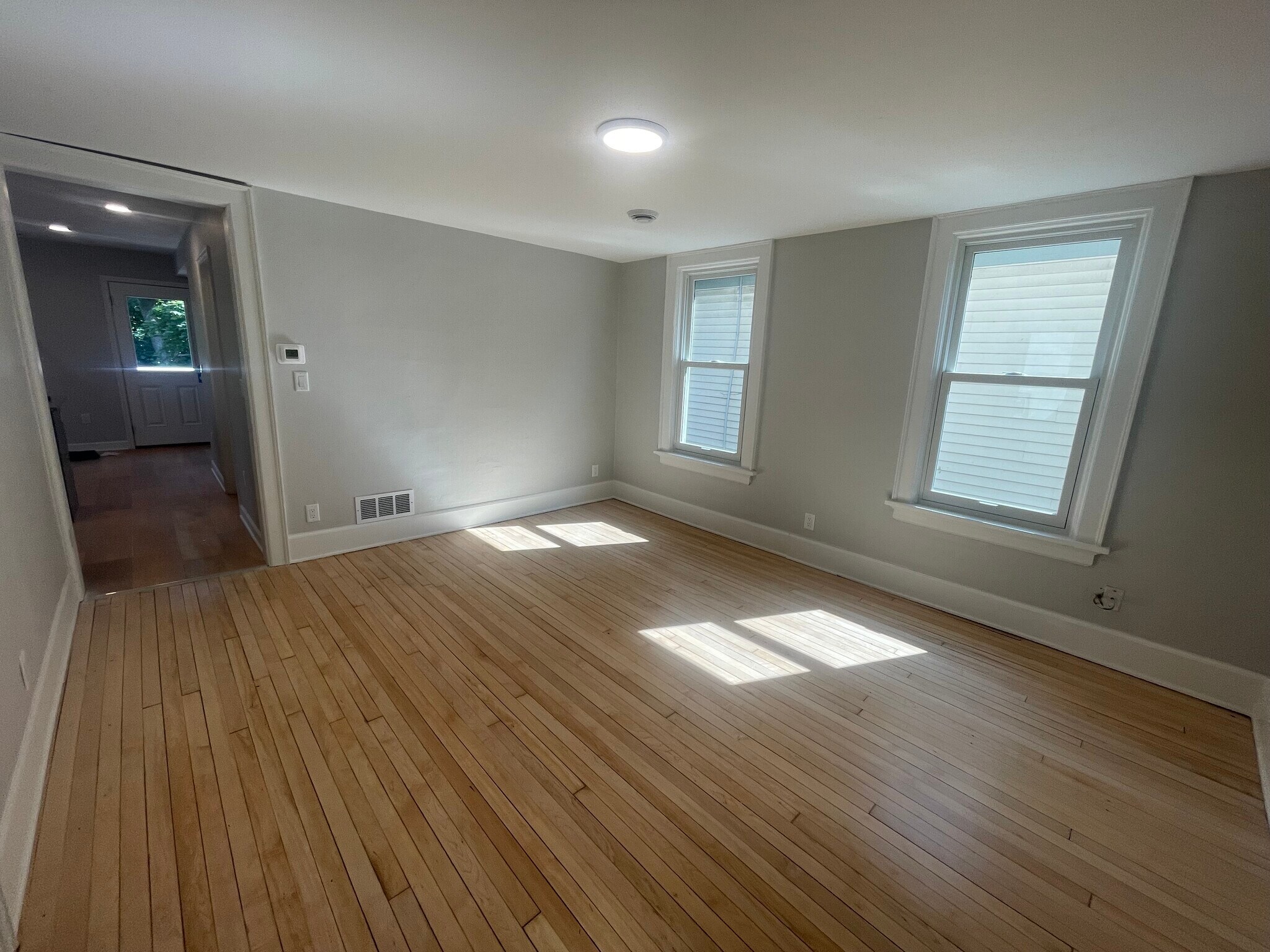 Building Photo - 1407 Williamson St