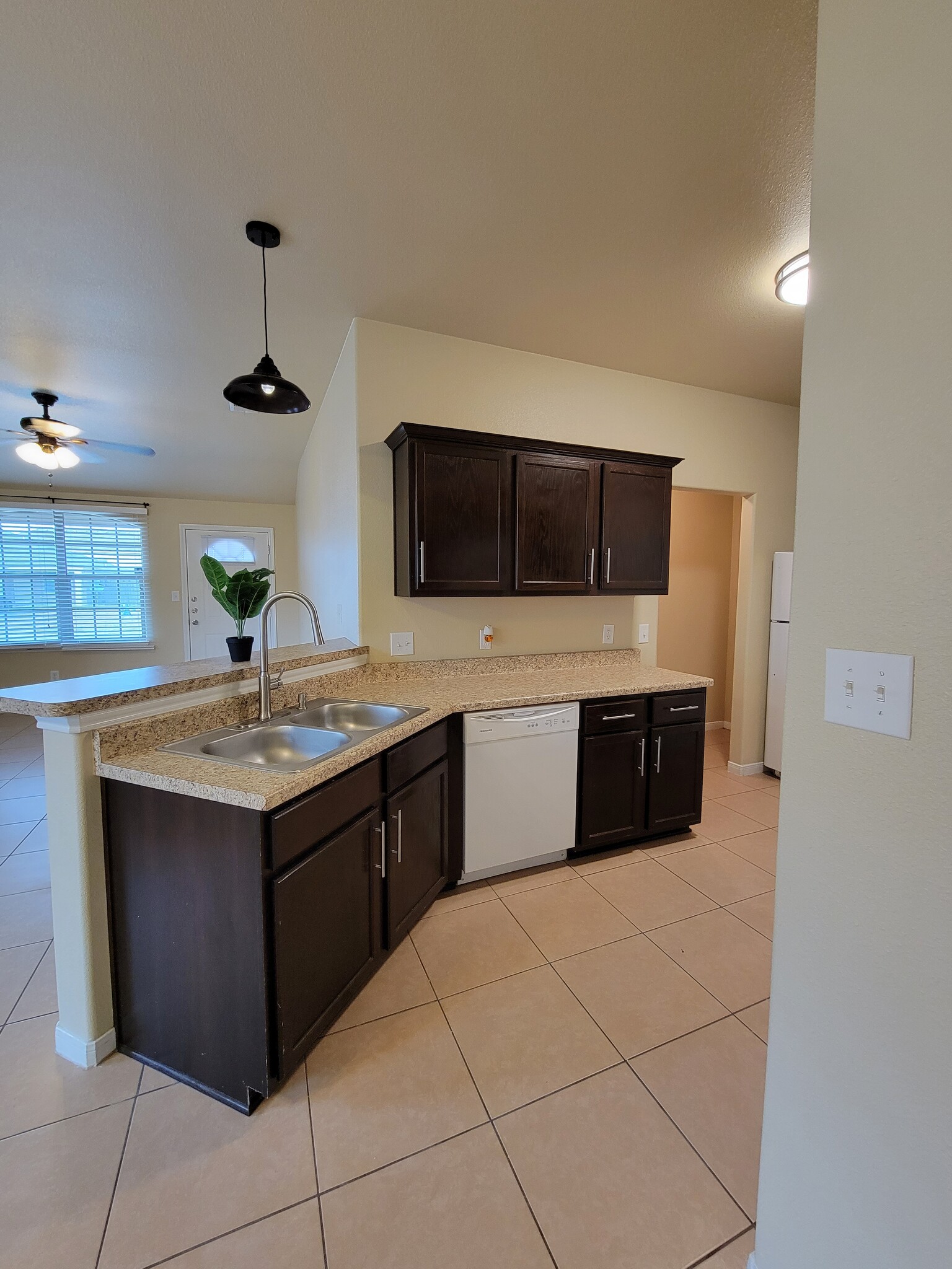 Kitchen - 1204 Cavalry Lane