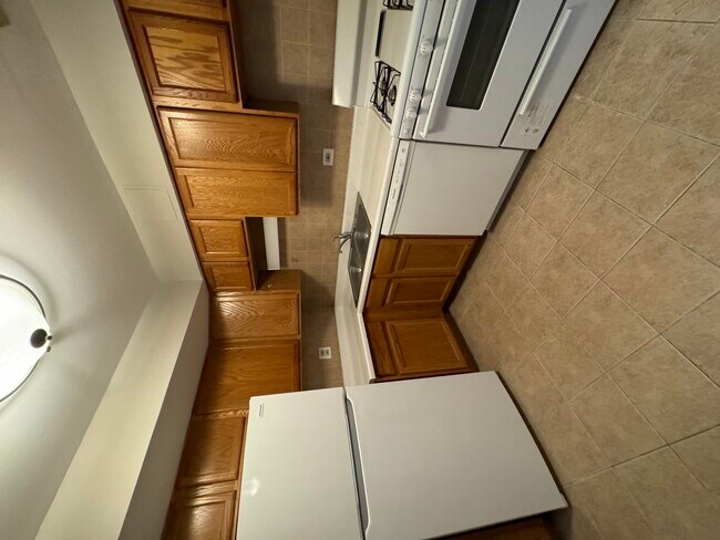 Building Photo - 1477 E Winslowe Dr