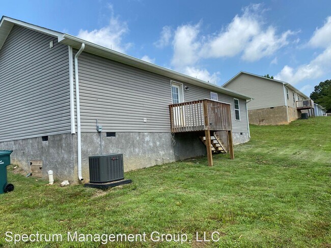 Building Photo - 3 br, 2 bath House - 2015 Jonathan Drive